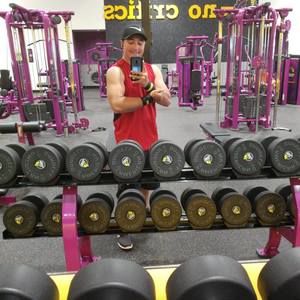 Meet your Posher, Dustin